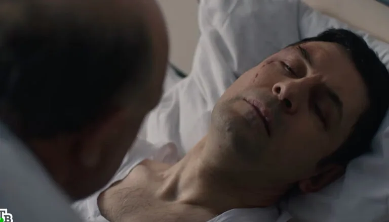 Момент из 10 серии 2 сезона